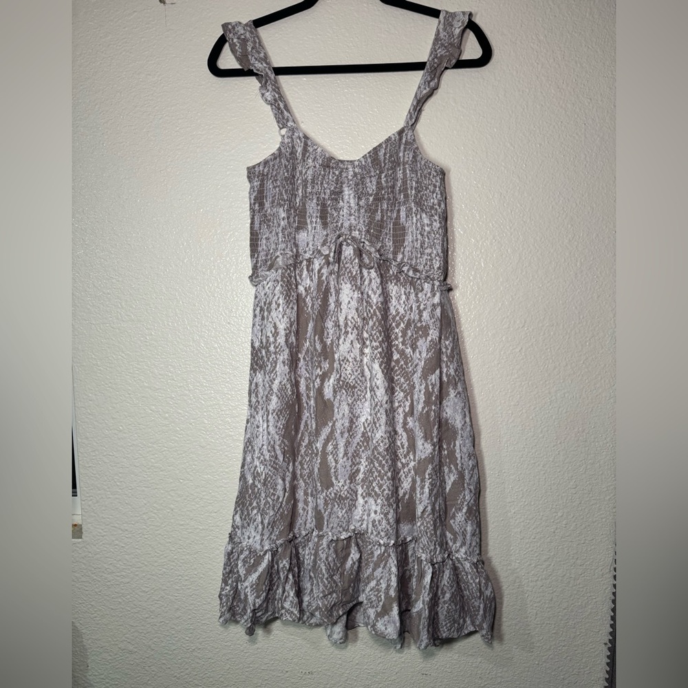 Maurices Light Gray Patterned Ruffle-Hem Mini Dress
